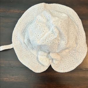 White sun hat